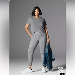 NWT Torrid’s Comfort Flex Waistband Slim Taper Studio Luxe Ponte High-Rise Pant